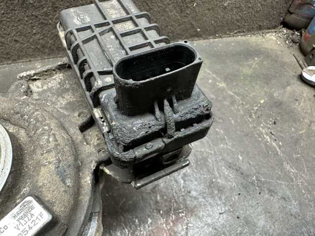 LR003578 LAND ROVER Турбина купить в Каменское