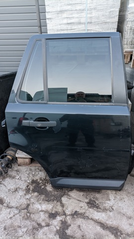 Задняя правая дверь LR005851 LAND ROVER