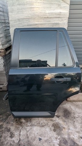 Задняя левая дверь Land Rover Freelander 2