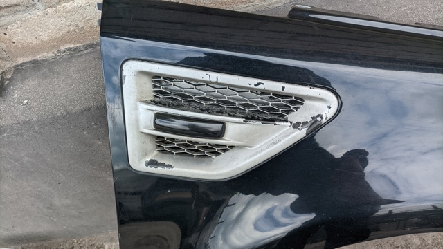 LAND ROVER LR005867 Крыло переднее правое в наличии Кривой Рог