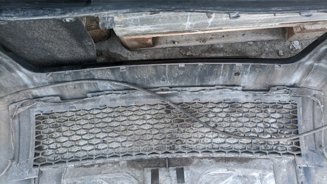LAND ROVER LR006253 Передний бампер в наличии Днепр