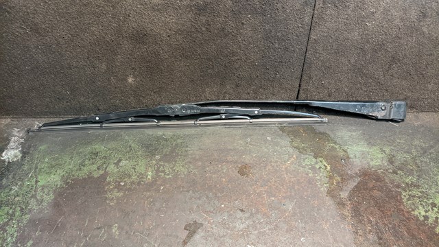Рычаг-поводок дворника заднего стекла LR012046 LAND ROVER