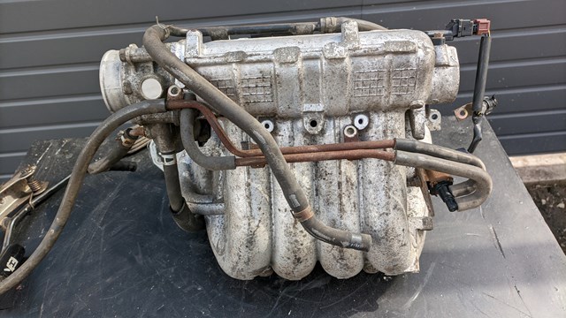 Впускной коллектор MN143750 MITSUBISHI