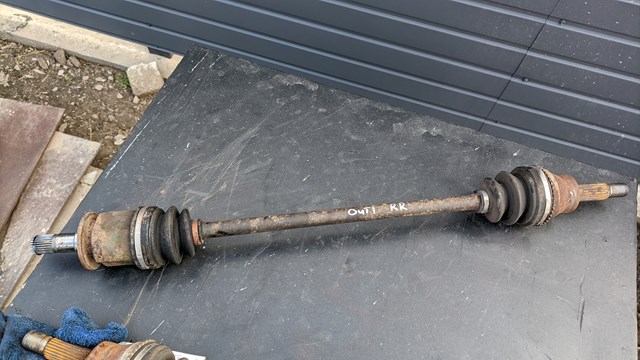 Полуось задняя, левая MN156842 MITSUBISHI
