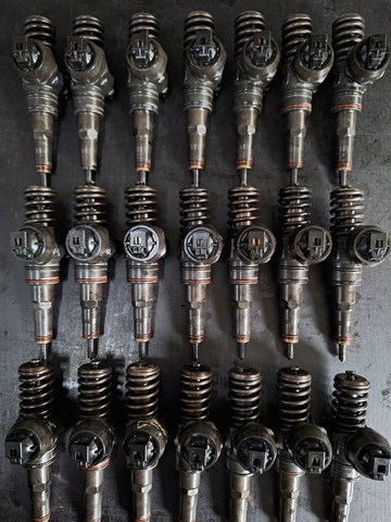 0414720213 Форсунка впрыска топлива купить Ровно