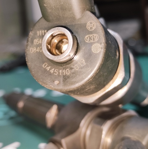 BOSCH 0445110019 Форсунка впрыска топлива в наличии Николаев