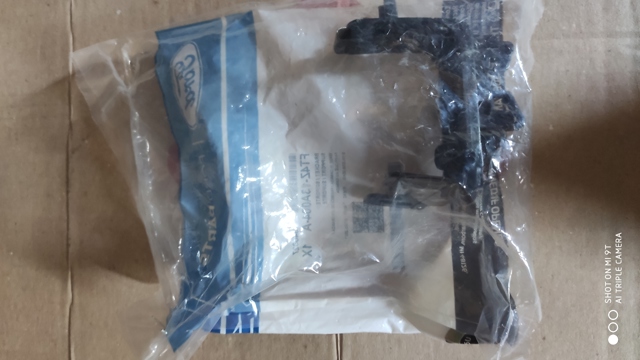 FT4Z13A004A FORD Кронштейн (адаптер) крепления фары передней купить в Запорожье