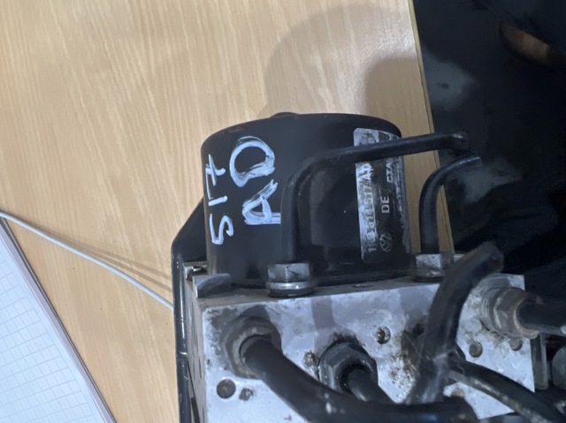 Блок управления АБС  1K0614517AD VAG