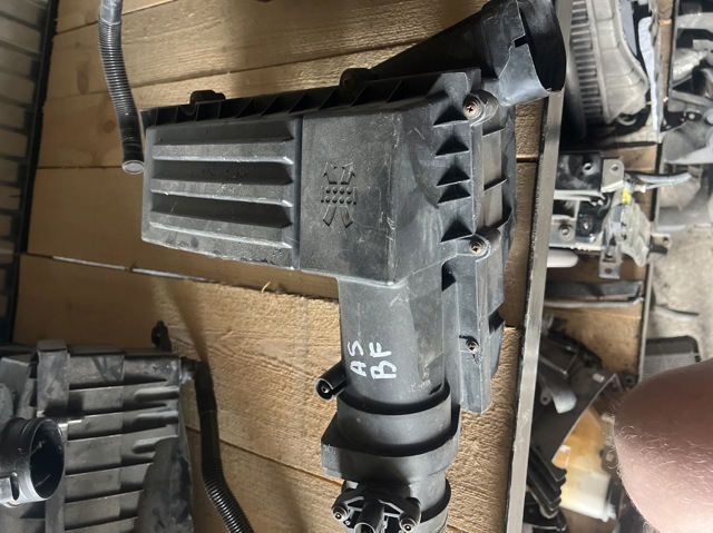 Коробка фильтра 3C0129607AS VAG