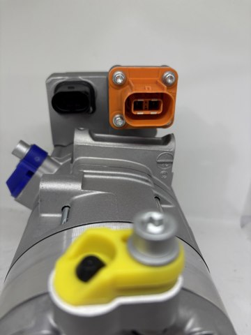 5QE816803K VAG Компрессор кондиционера купить в Киев
