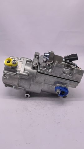 Компрессор климатической установки 8R0260797C VAG