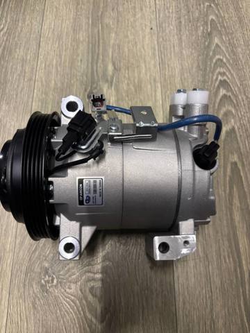 Компрессор кондиционера 926001MB0B NISSAN
