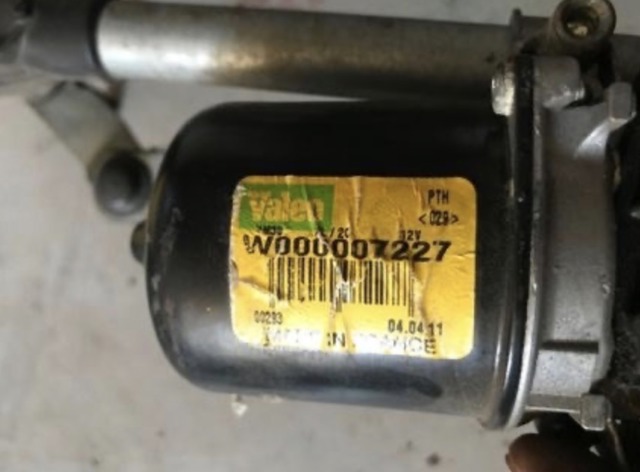 288100941R RENAULT Мотор стеклоочистителя лобового стекла купить в Харьков