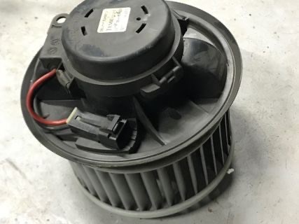 52488121 RENAULT Вентилятор печки купить в Украина