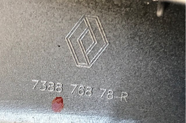 RENAULT 738876878R в наличии Кривой Рог