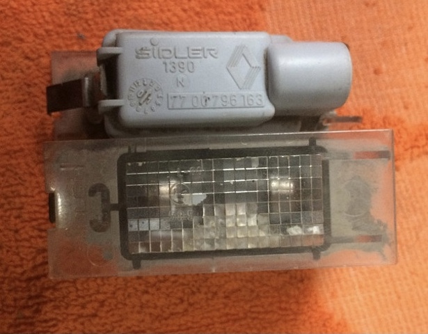 RENAULT 7700796163 Фонарь подсветки заднего номерного знака в наличии Запорожье
