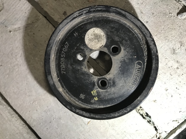 7700857067 RENAULT Шкив насоса ГУР купить в Павлоград