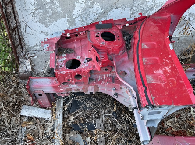 RENAULT 7751473679 Лонжерон правый в наличии Днепр