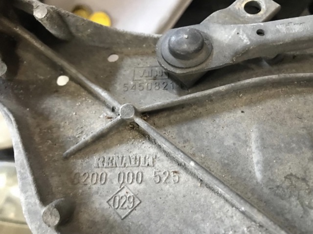 RENAULT 8200000525 Трапеция стеклоочистителя в наличии Днепр