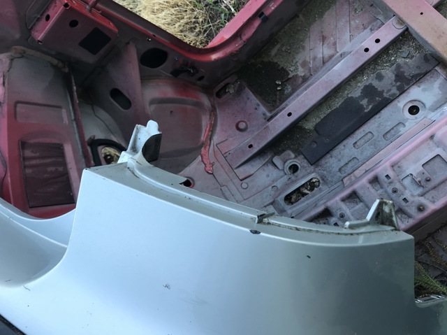 RENAULT 8200002668 Бампер задний в наличии Украина