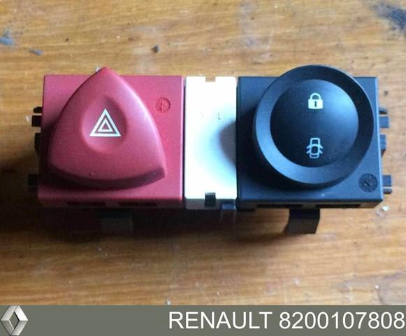 Кнопка включения аварийного сигнала 8200107808 Renault (RVI)