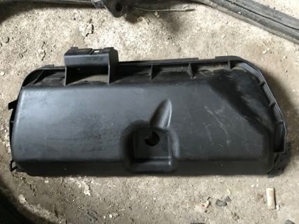 RENAULT 8200164199 Крышка двигателя в наличии Украина