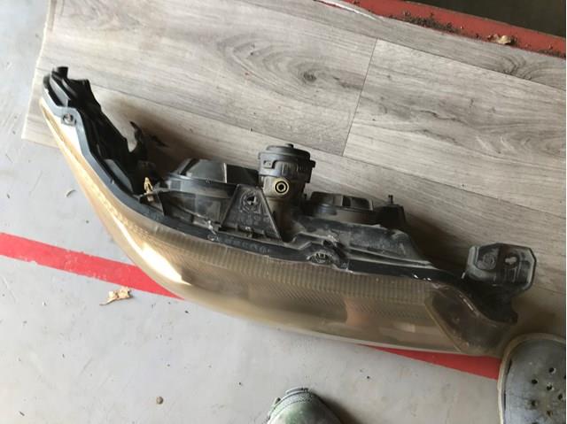 8200207516 RENAULT Фара правая купить в Тернополь