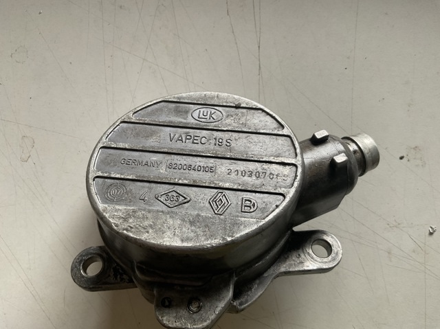 RENAULT 8200640105 Вакуумный насос в наличии Полтава