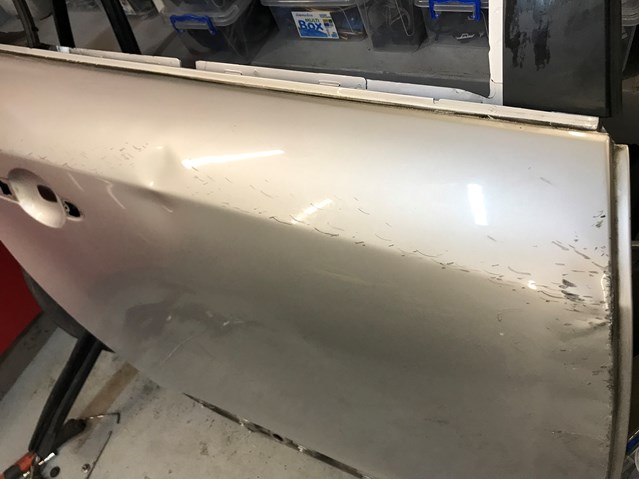 821003697R Дверь задняя правая купить Павлоград
