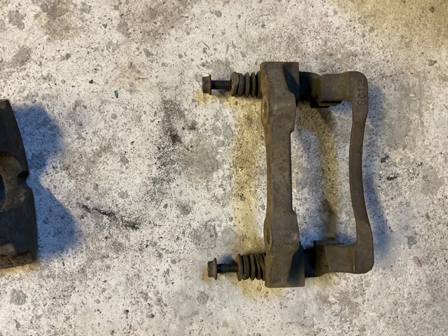 A116GN3501071 CHERY Скоба суппорта купить в Запорожье