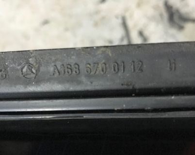 A1686700112 MERCEDES Стекло кузова (багажного отсека) левое купить в Кривой Рог