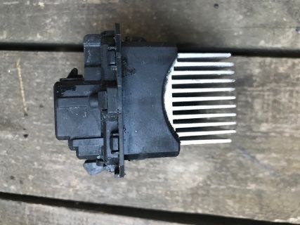 RENAULT T1017845R Электроподогреватель воздуха системы отопления салона в наличии Чернигов