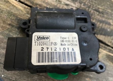 RENAULT T1020411F в наличии Киев
