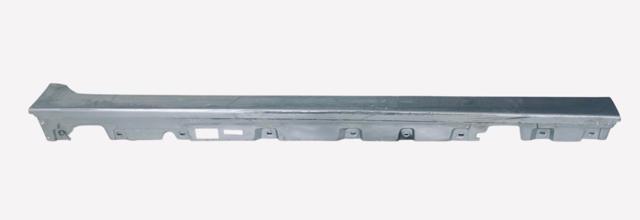 Порог наружний правый 51777184774 BMW