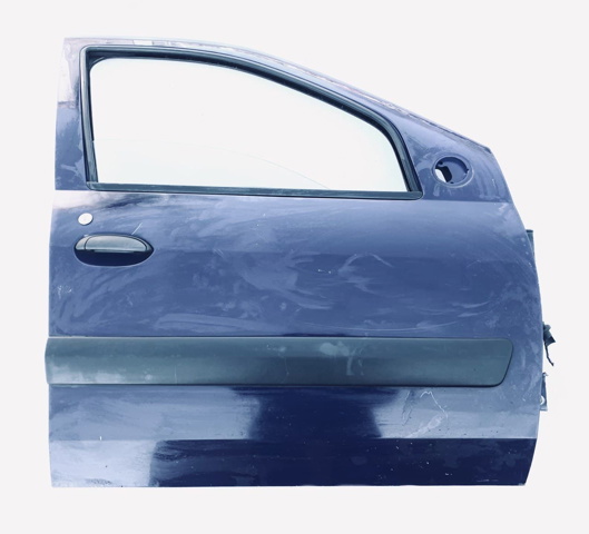 Пассажирская передняя дверь 801001895R RENAULT