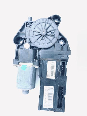 807310004R RENAULT Мотор стеклоподъемника двери задней левой купить в Черкассы