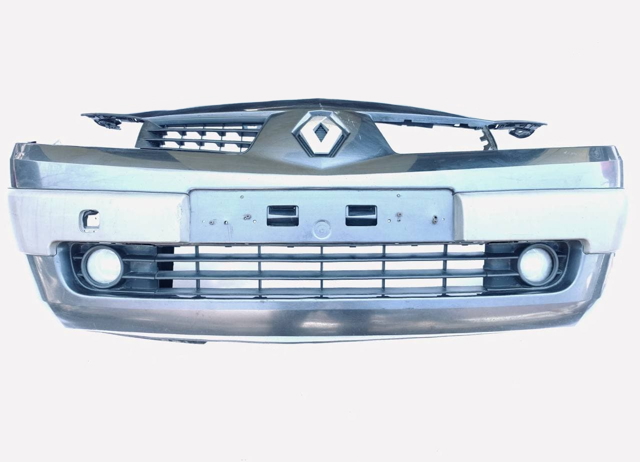 Бампер передний в сборе 8200142001 RENAULT
