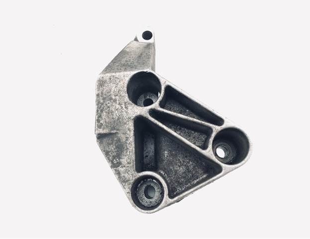 Правая подушка ДВС 8200437464 RENAULT