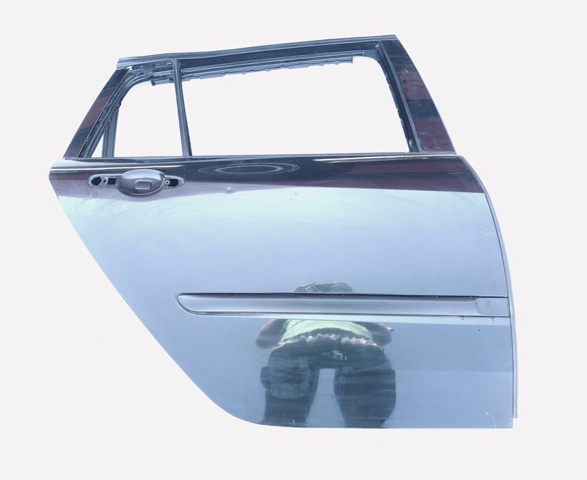 Дверь задняя, правая 821000023R RENAULT