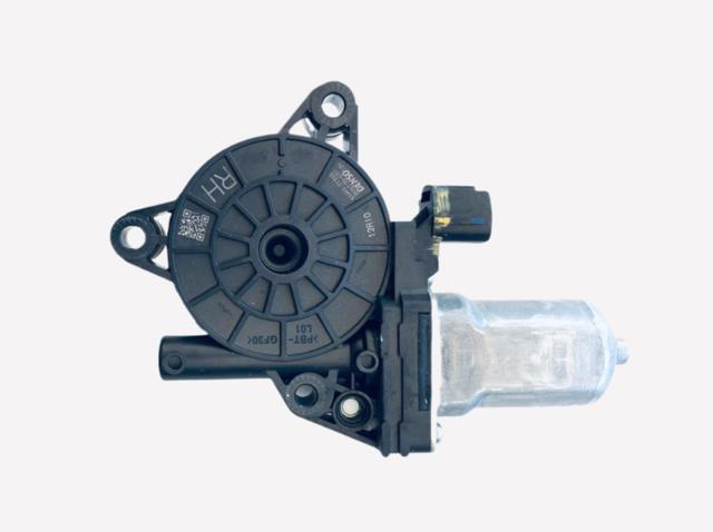 Мотор стеклоподъемника двери передней, правой 82460C1000 HYUNDAI