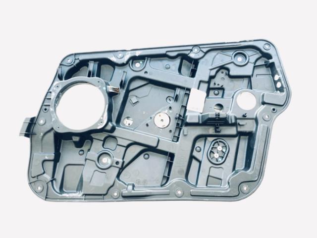 824813Q002 HYUNDAI купить в Одесса