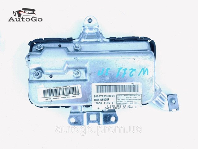 Подушка безопасности (AIRBAG) двери задней левой A2038600205 MERCEDES
