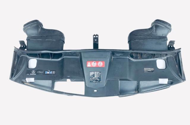 Накладка верхняя передней панели/суппорта радиатора A2125000255 MERCEDES