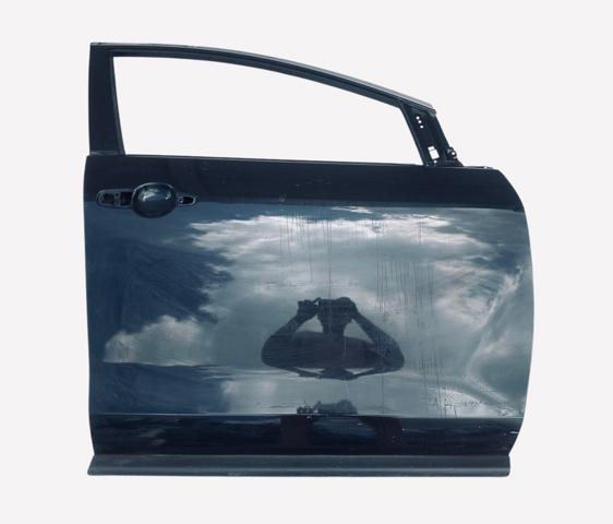 Пассажирская передняя дверь EGY15802XP MAZDA