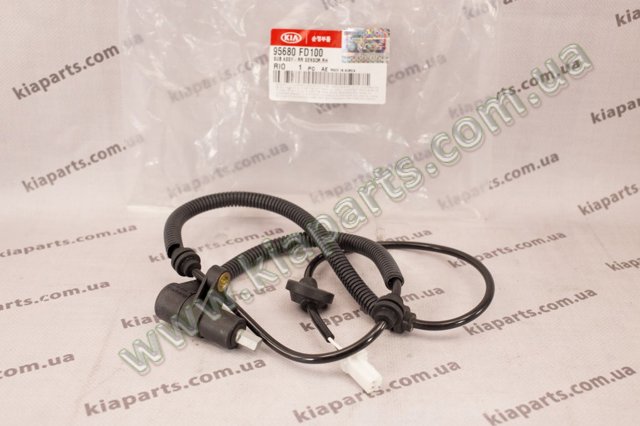 Датчик АБС (ABS) задний, правый 95680FD100 HYUNDAI