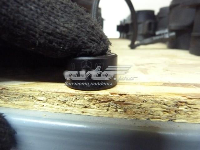 MERCEDES 0071531228 Датчик детонации в наличии Одесса