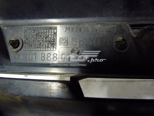 MERCEDES 9018880123 Решетка радиатора в наличии Запорожье