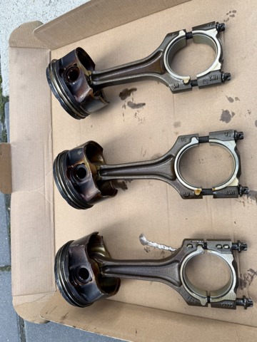 Шатун поршня двигателя 06H198401D VAG