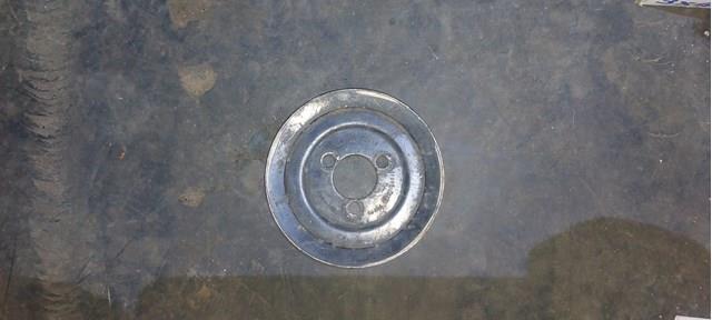Шкив водяной помпы 050121031A VAG