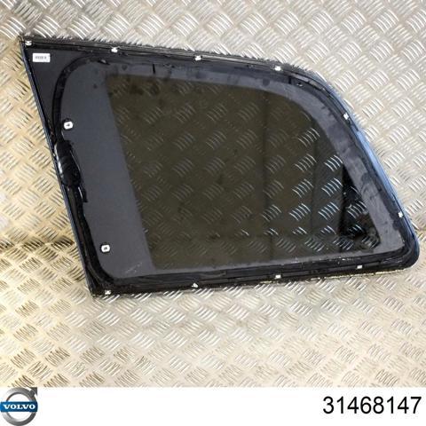 Стекло багажного отсека, правое 31468147 VOLVO
